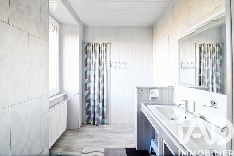 Maison - 177 m² - 8 pièces