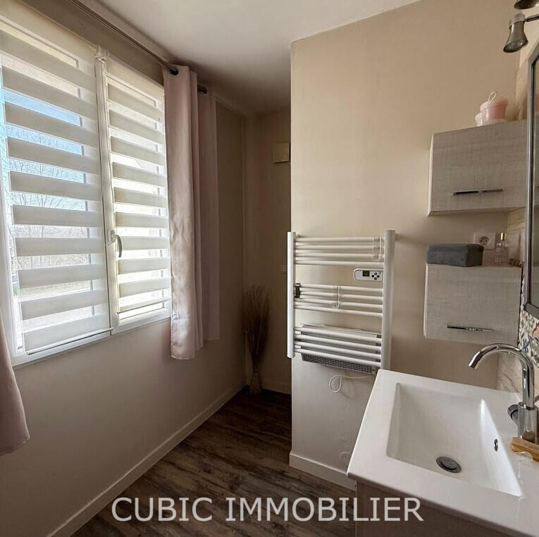 Maison - 84 m² - 3 pièces