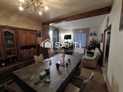 Maison - 100 m² - 5 pièces