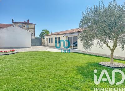 Maison - 212 m² - 8 pièces