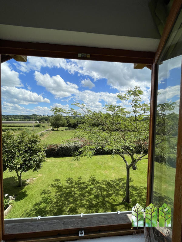 Maison ancienne - 155 m² - 6 pièces