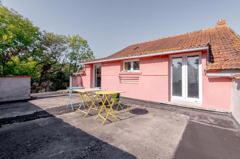 Propriété - 800 m² - 10 pièces