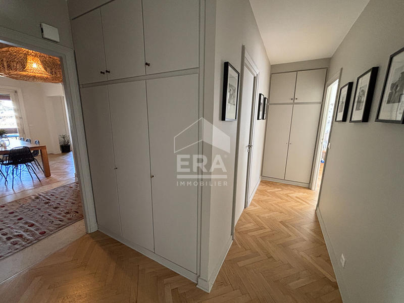 Appartement - 125 m² - 5 pièces