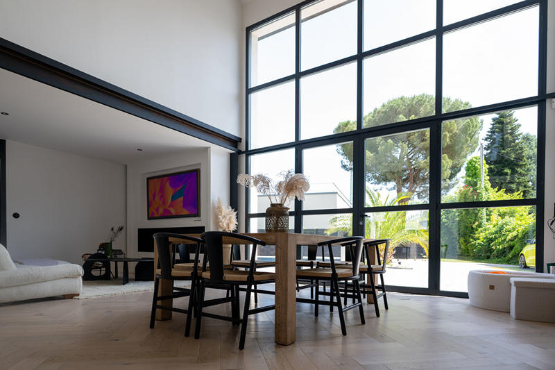 Maison - 198 m² - 7 pièces