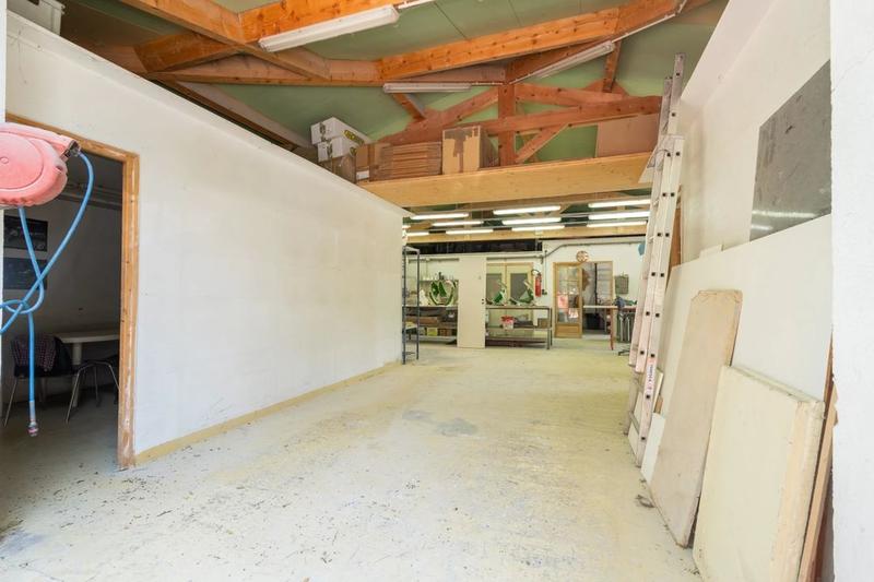 Maison - 390 m² - 7 pièces