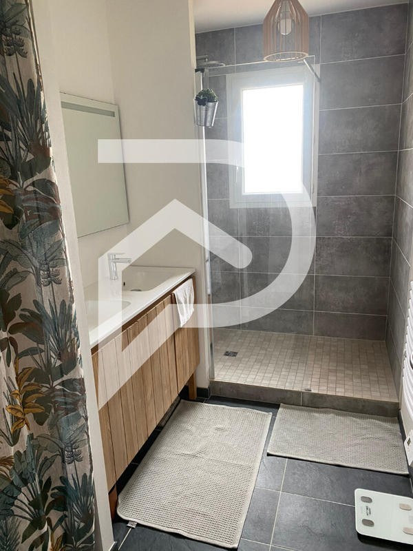 Maison - 101 m² - 4 pièces