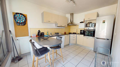 Appartement - 75 m² - 3 pièces