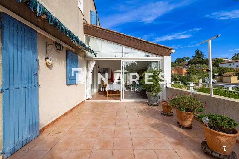 Maison - 98 m² - 3 pièces