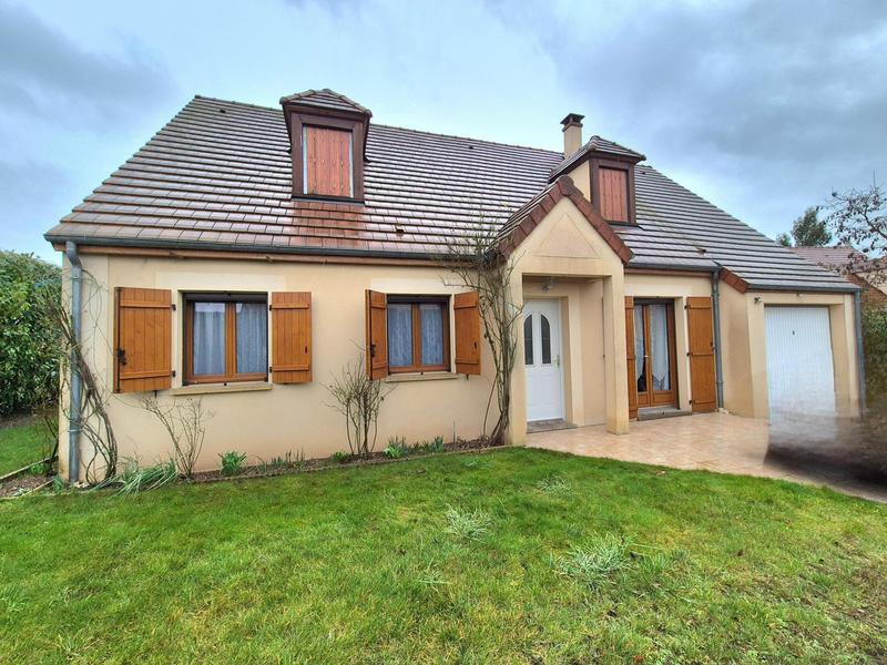 Maison - 87 m² - 5 pièces