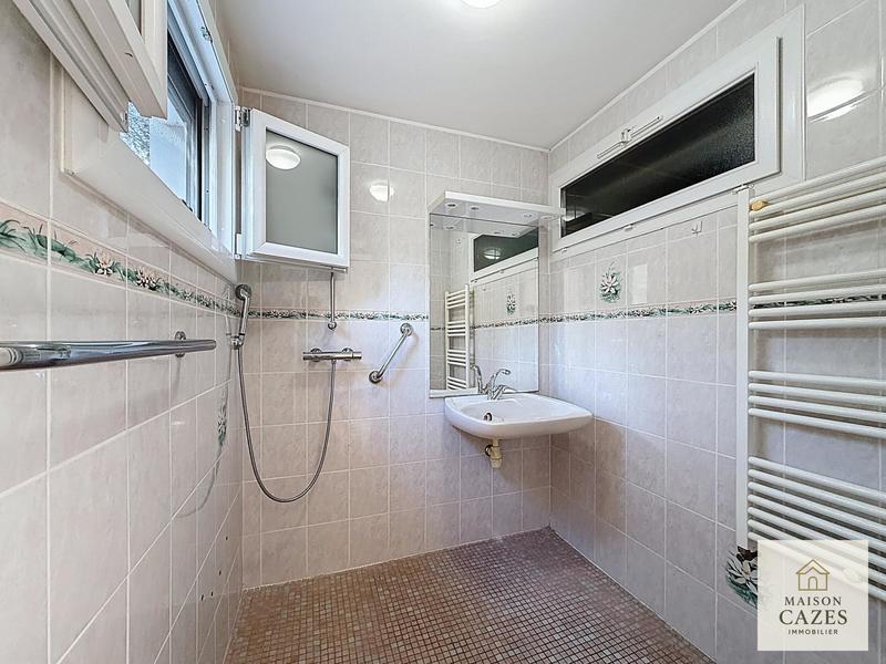 Maison - 90 m² - 5 pièces