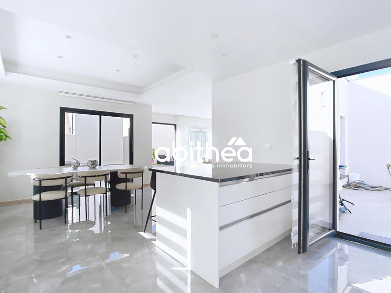 Villa - 123 m² - 4 pièces