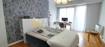 Appartement - 81 m² - 4 pièces