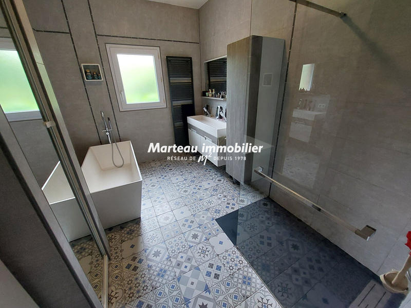 Maison - 200 m² - 7 pièces