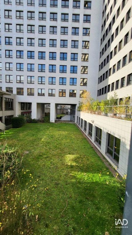 Local commercial - 875 m²
