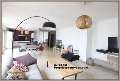 Appartement - 140 m² - 5 pièces