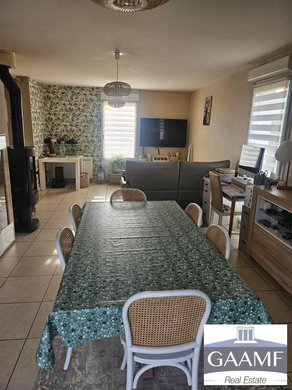 Maison traditionnelle - 107 m² - 4 pièces