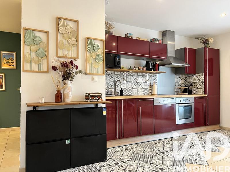 Maison - 93 m² - 4 pièces