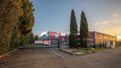 Local d'activité / Entrepôt - 2 900 m²