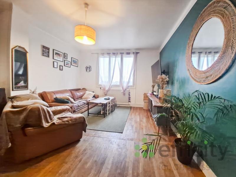 Maison - 98 m² - 6 pièces