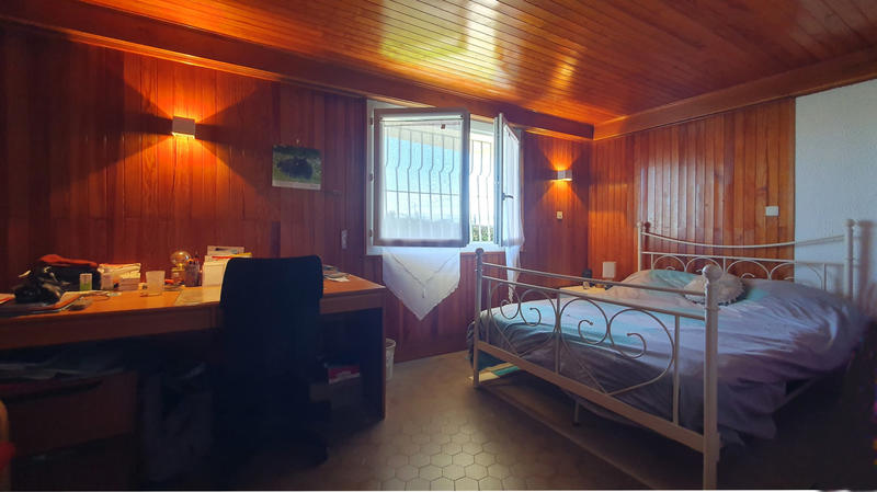 Maison - 221 m² - 6 pièces