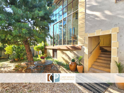 Maison - 180 m² - 5 pièces