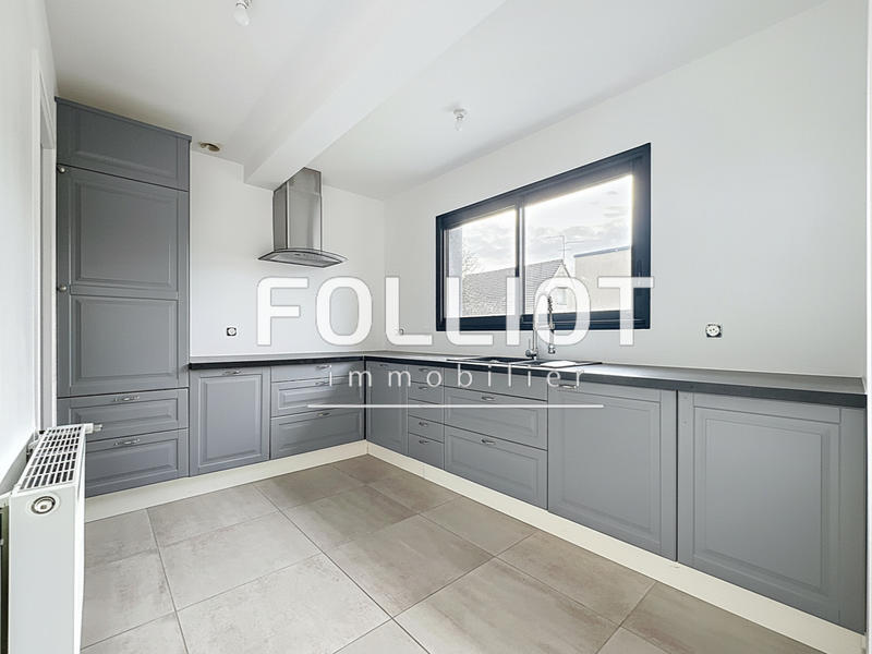 Maison - 102 m² - 5 pièces