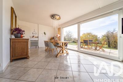 Maison - 190 m² - 9 pièces
