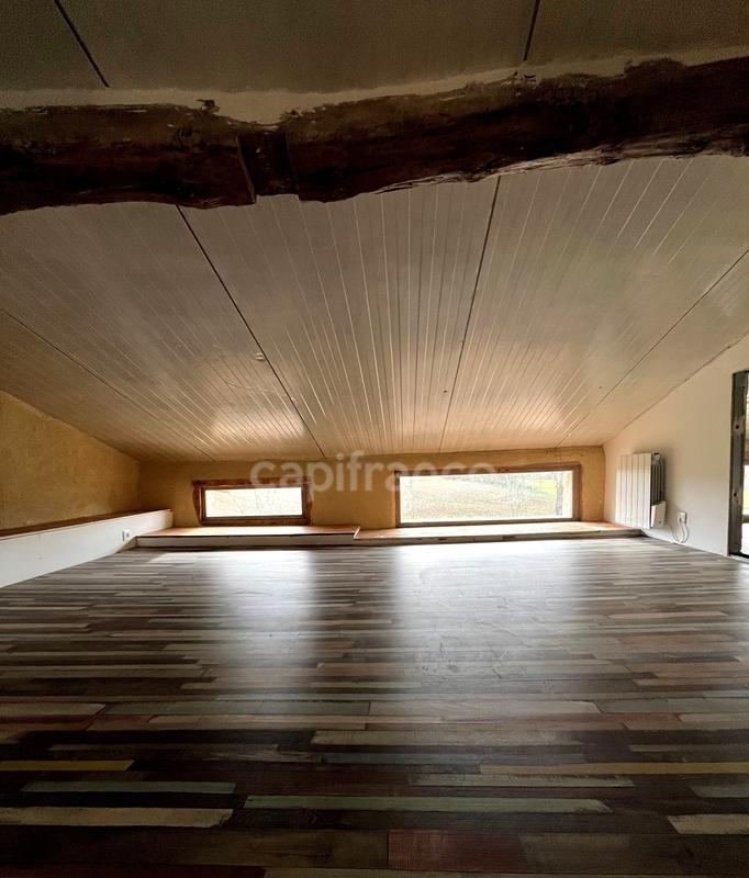 Propriété - 220 m² - 7 pièces