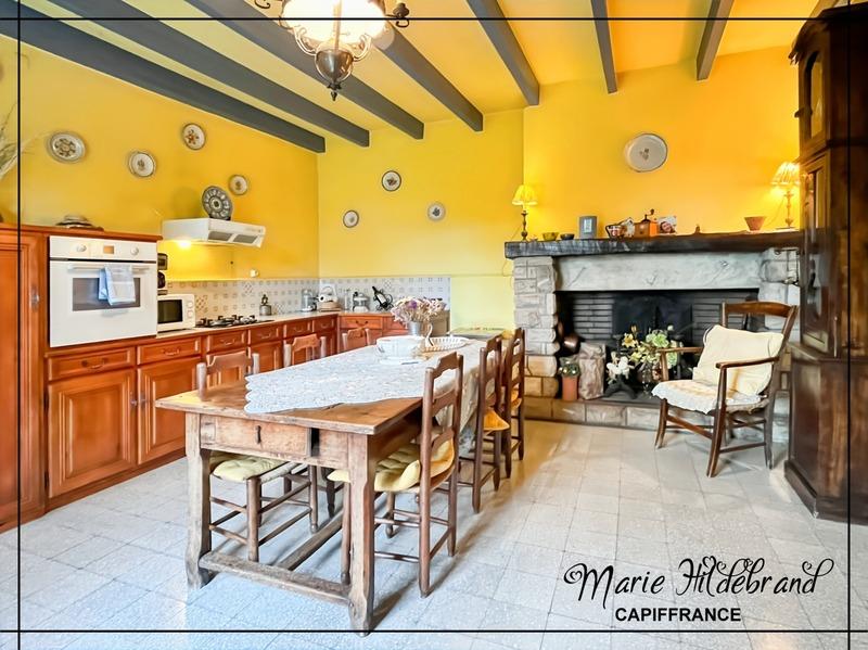 Maison - 200 m² - 6 pièces