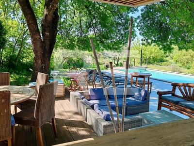 Mas - 486 m² - 19 pièces