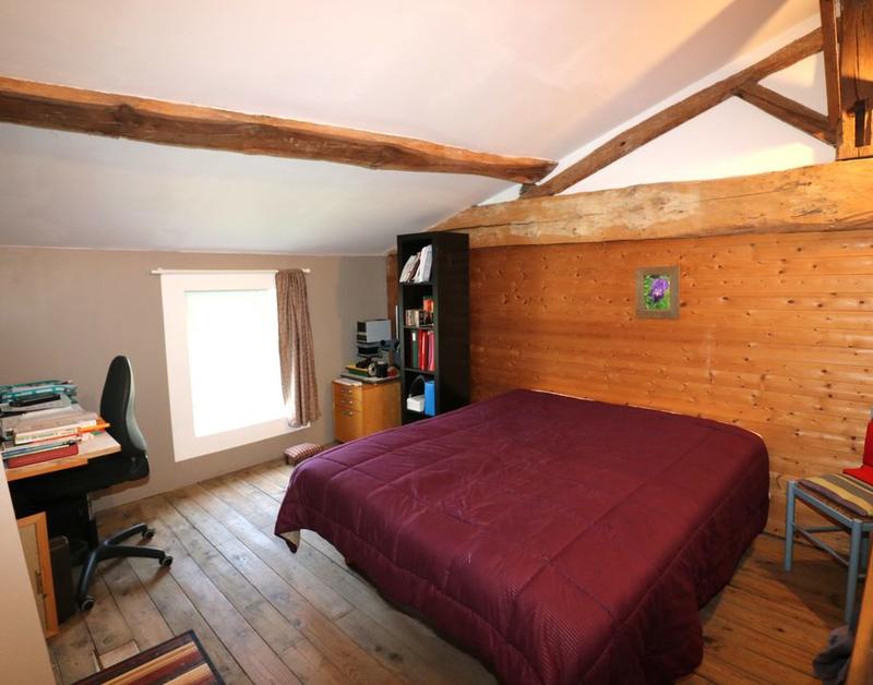 Maison en pierre - 235 m² - 5 pièces