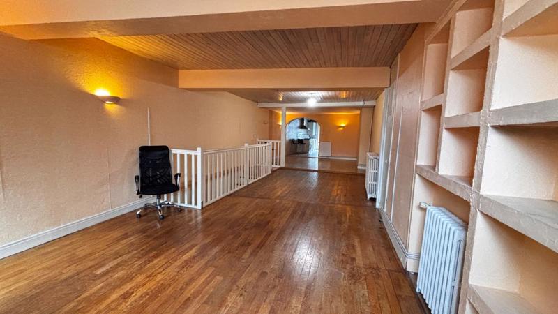 Maison - 199 m² - 5 pièces