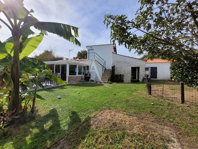 Maison - 160 m² - 5 pièces