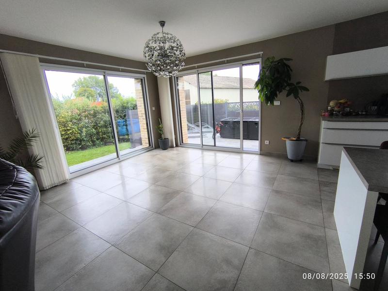 Maison - 174 m² - 7 pièces