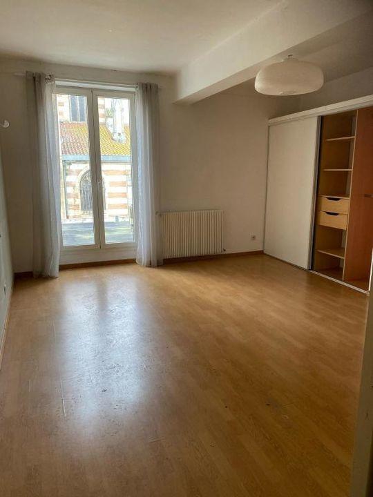 Maison - 274 m² - 7 pièces