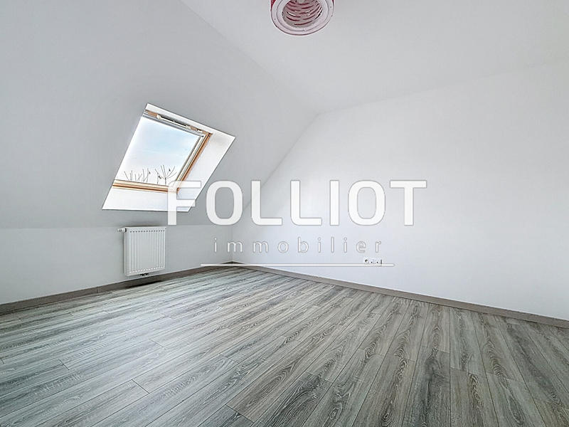 Maison - 98 m² - 5 pièces