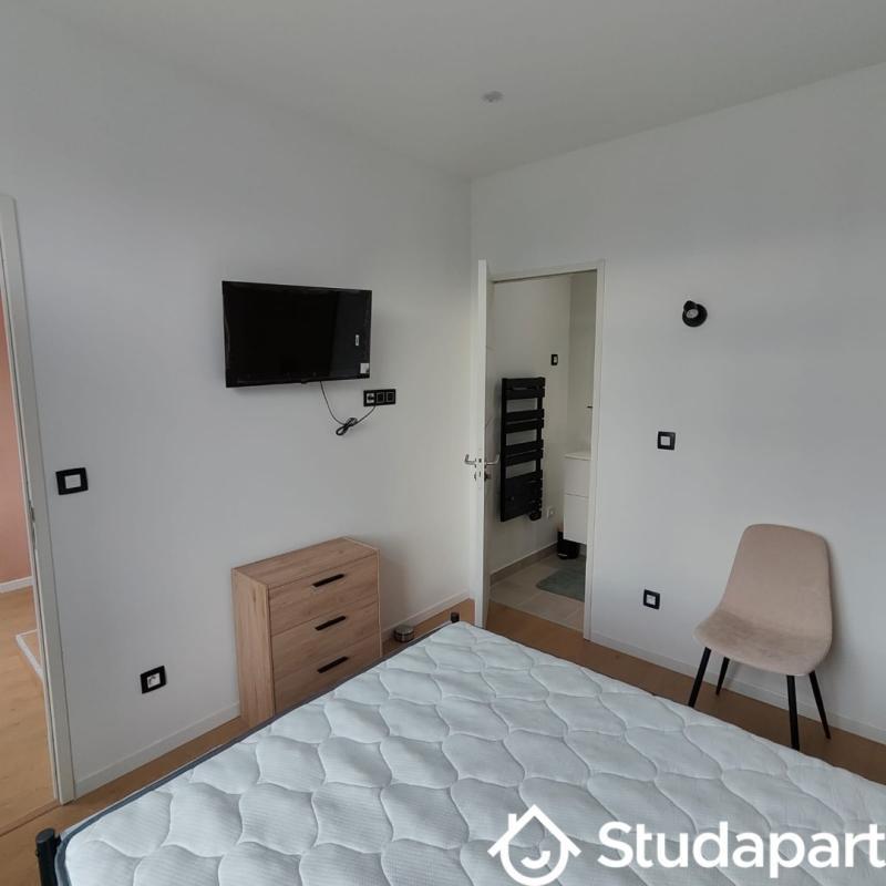Chambre - 15 m² - 1 pièce