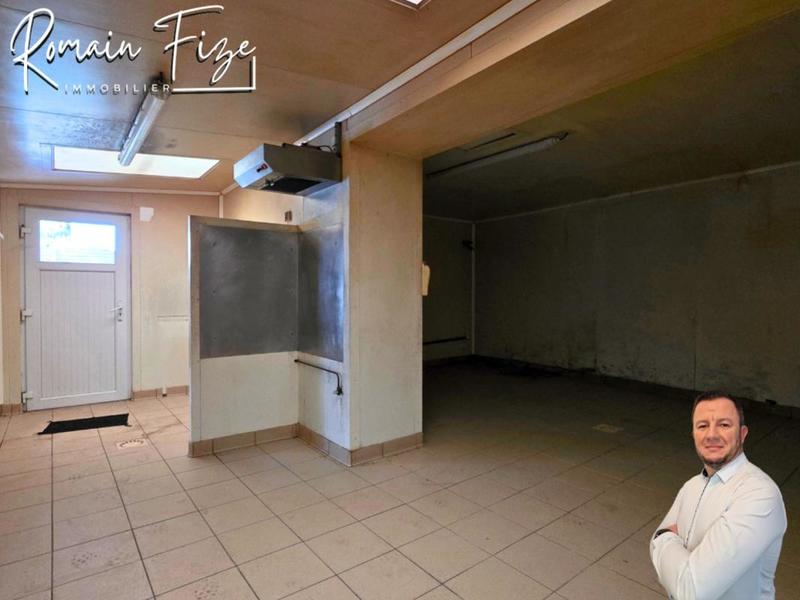 Maison - 210 m² - 6 pièces