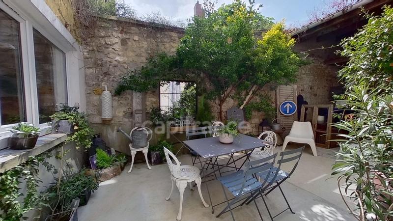 Maison - 184 m² - 7 pièces