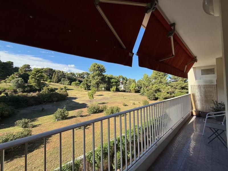 Appartement - 93 m² - 3 pièces