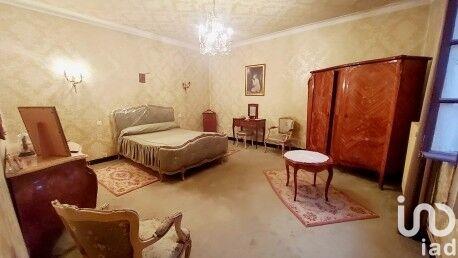 Maison de ville - 210 m² - 8 pièces