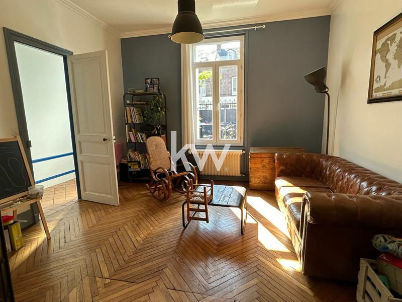 Maison traditionnelle - 111 m² - 6 pièces