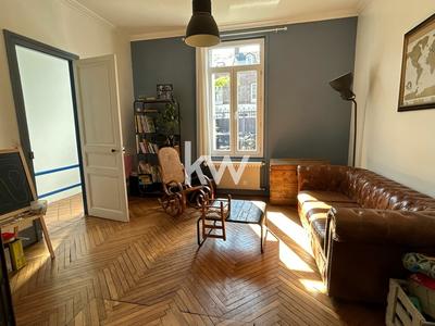 Maison traditionnelle - 111 m² - 6 pièces