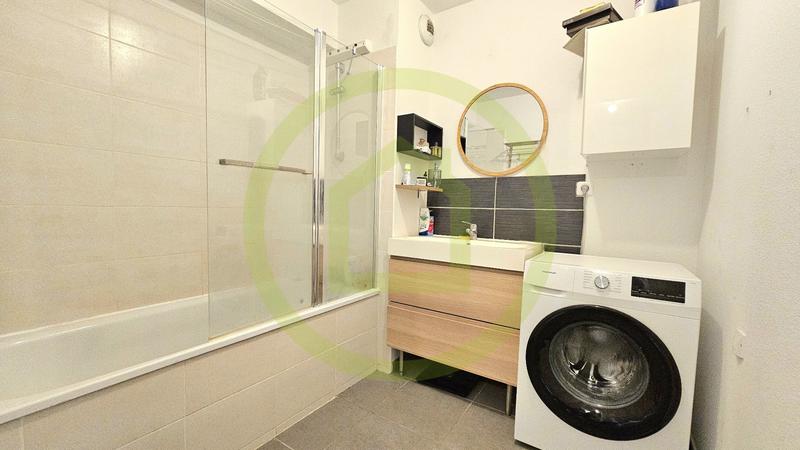 Appartement sur toit - 65 m² - 3 pièces