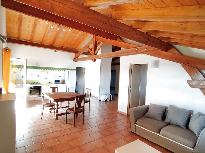 Villa - 270 m² - 9 pièces
