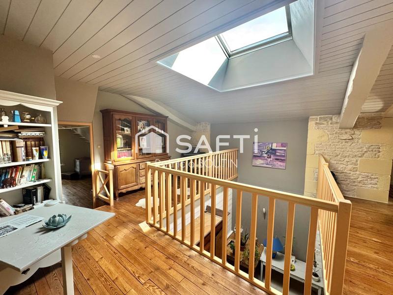 Maison - 265 m² - 8 pièces