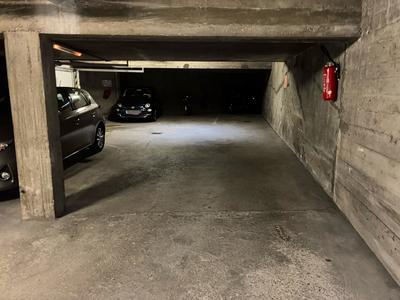 Parking / Garage - 11 m²