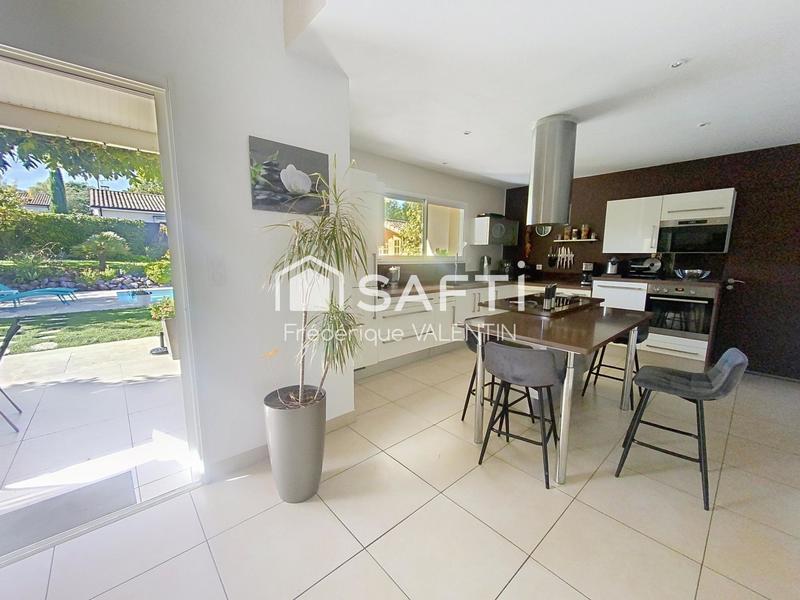 Maison - 160 m² - 5 pièces