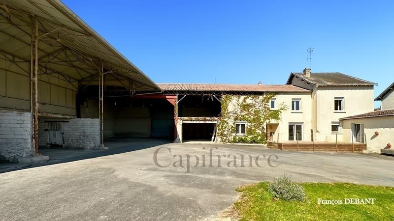 Maison - 177 m² - 7 pièces