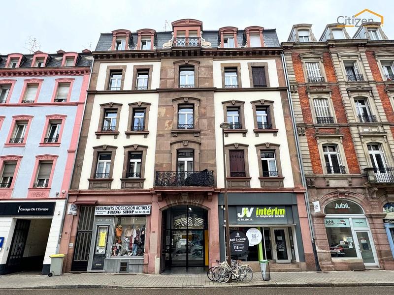 Local commercial - 118 m² - 4 pièces